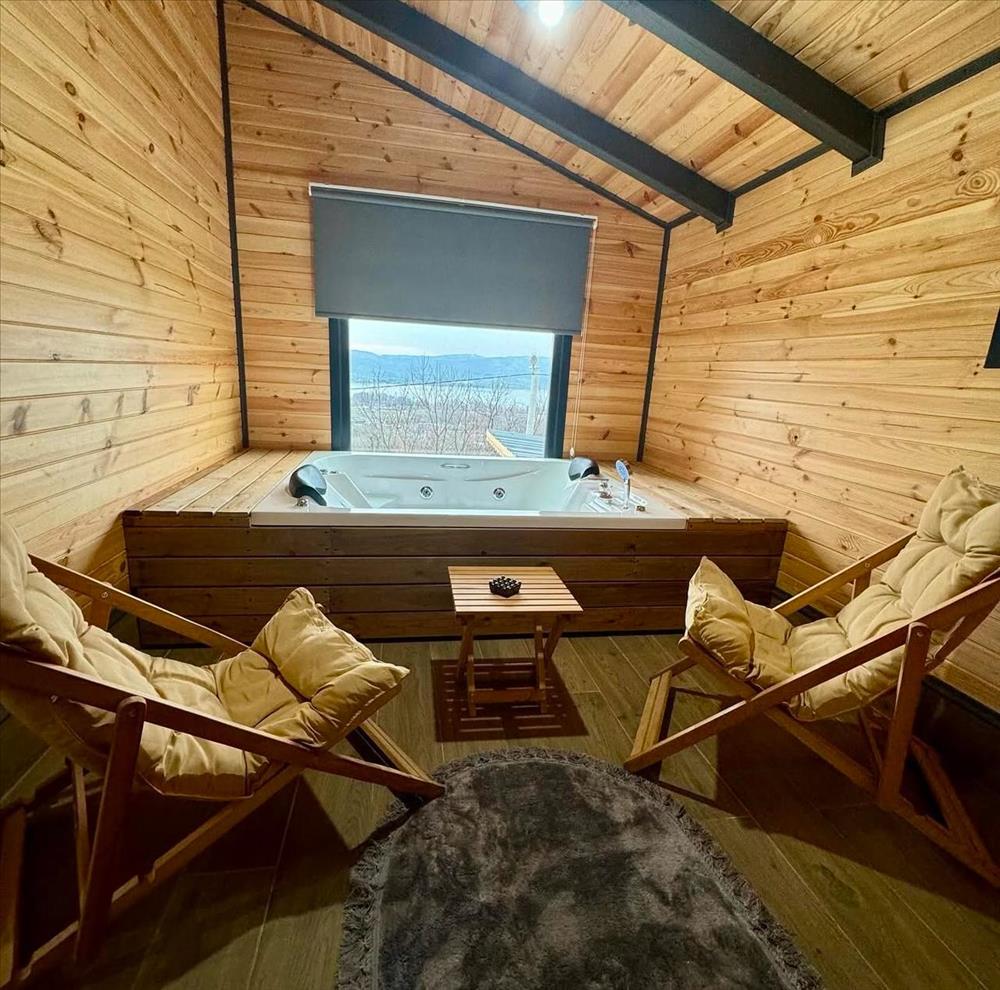 listing card gallery