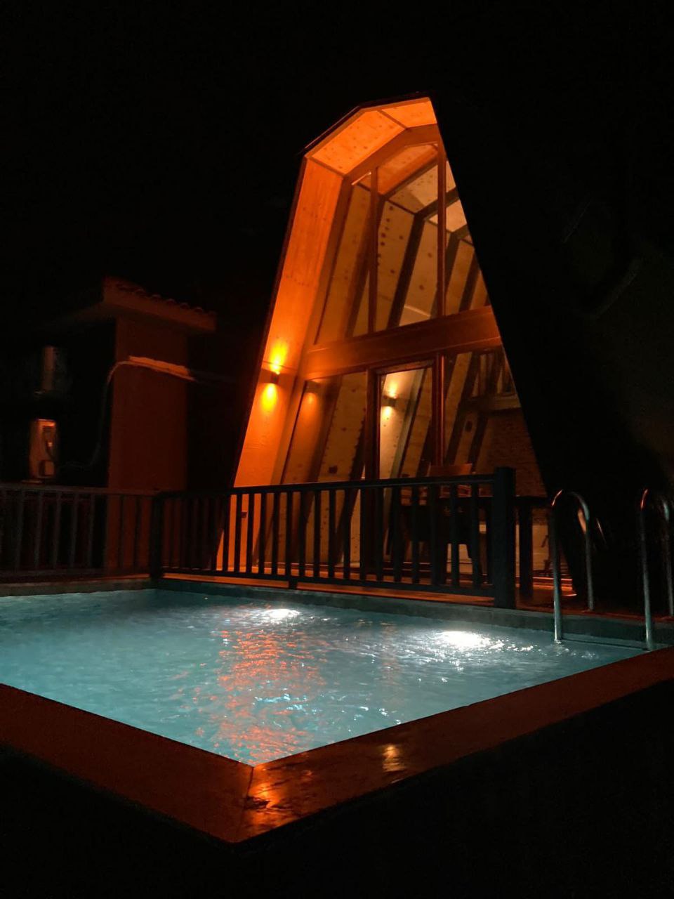 listing card gallery