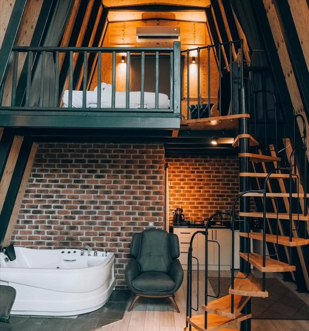 listing card gallery