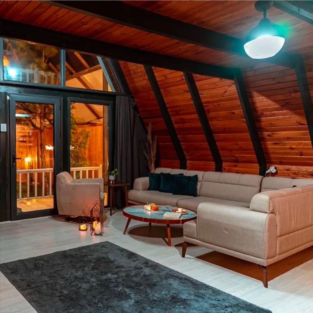 listing card gallery