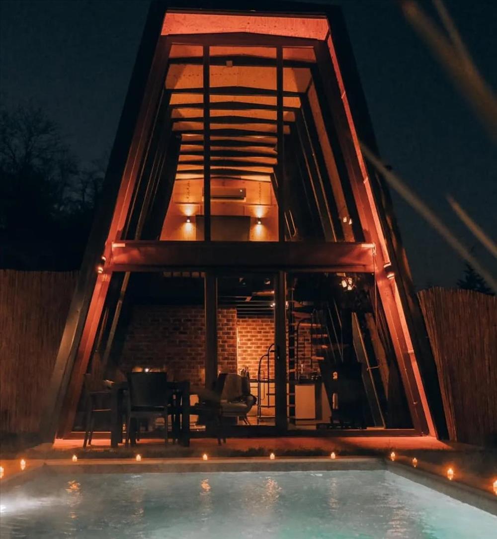 listing card gallery